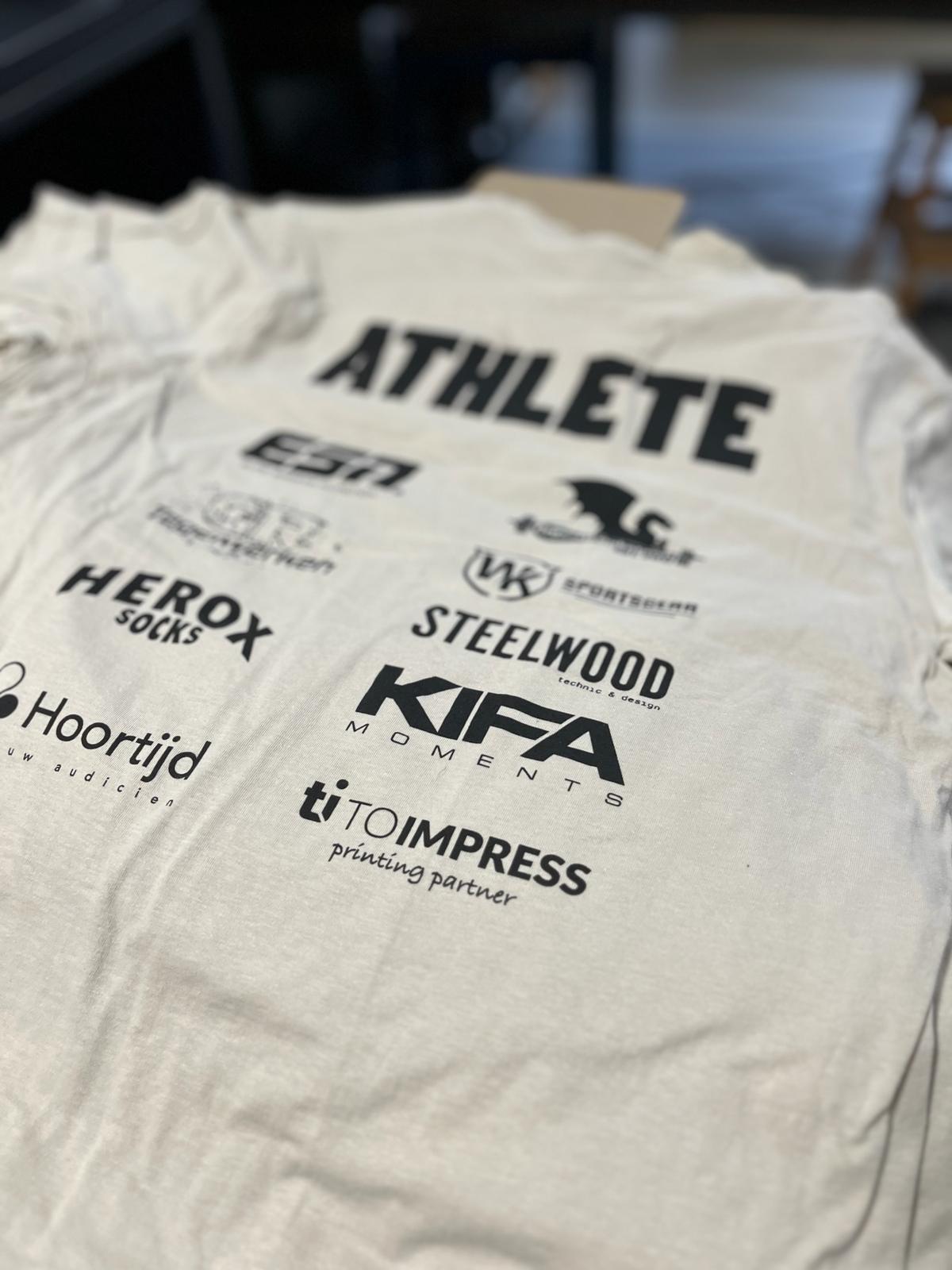 T-Shirts & Tops